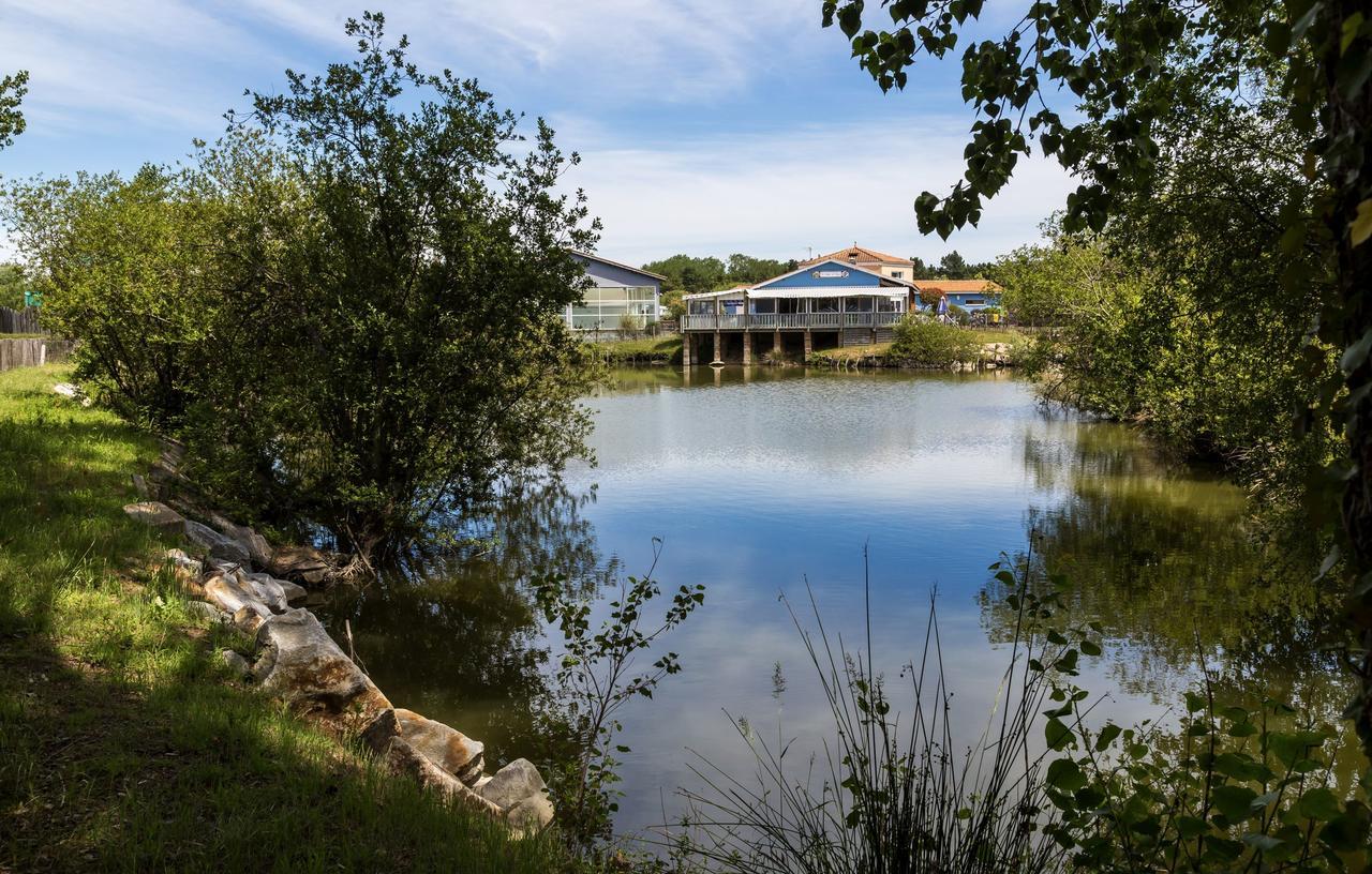 Domaine Residentiel De Plein Air Odalys L'Etang De Besse Saint-Hilaire-de-Riez Esterno foto